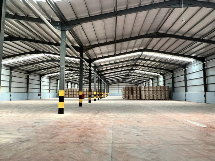 هناجر ومستودعات